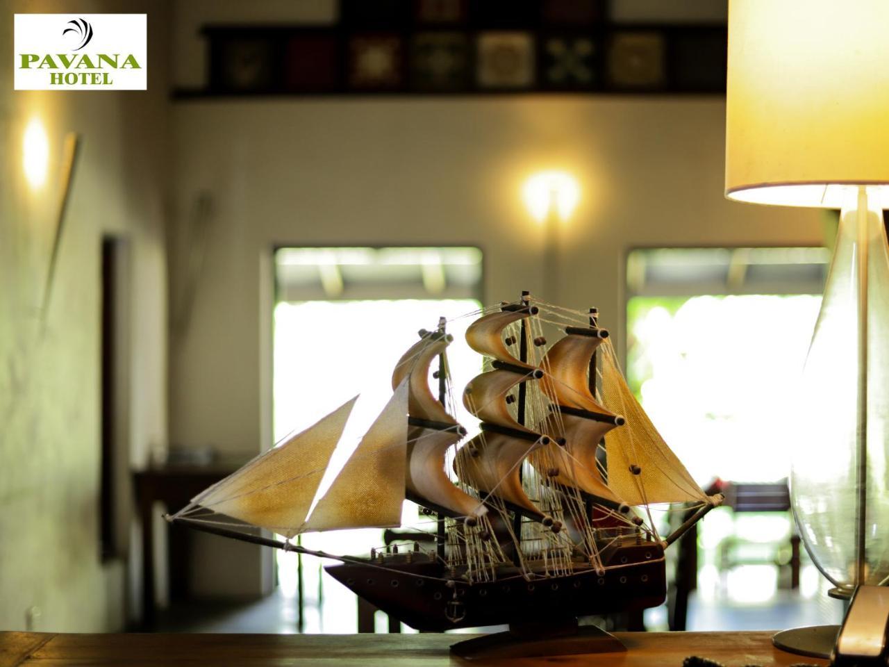 Pavana Hotel Negombo Exterior photo